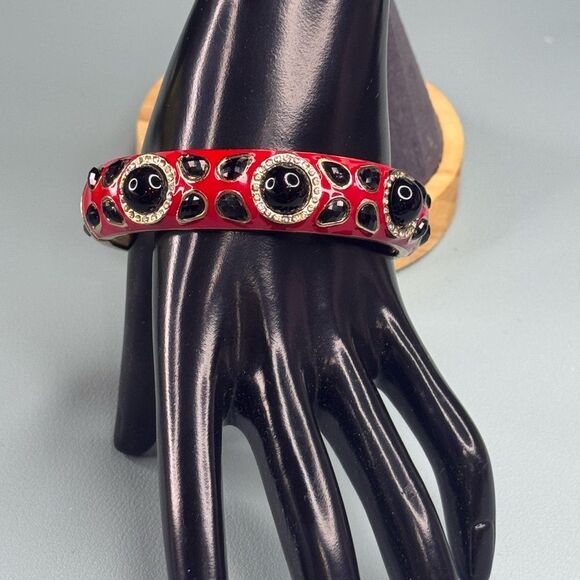 Nordstrom Sequins Red and Black Vintage-Inspired Hinged Bangle Bracelet NWOT - Picture 4 of 8